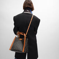 新作/新品 SMALL CUBO BAG IN TRIOMPHE CANVAS AND NATURAL CALFSKIN(入荷リクエスト)