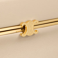 新品 EAST WEST TRIOMPHE FRAME IN SUPPLE CALFSKIN beige(入荷リクエスト)