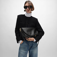 新作/新品 HALFMOON SOFT TRIOMPHE BAG IN SUPPLE SHINY LAMBSKIN black(入荷リクエスト)