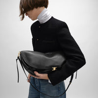 新作/新品 HALFMOON SOFT TRIOMPHE BAG IN SUPPLE SHINY LAMBSKIN black(入荷リクエスト)
