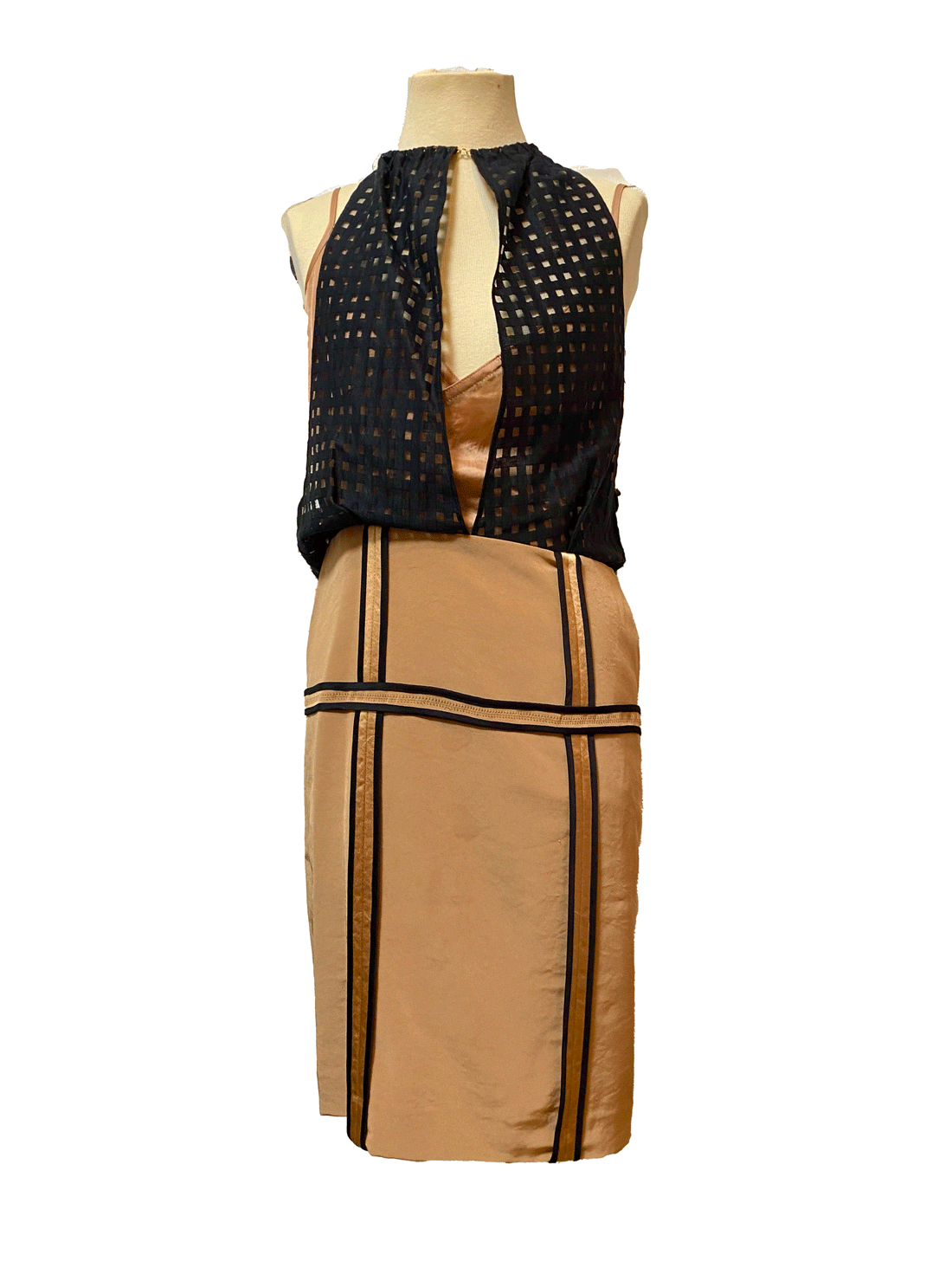 DRESS