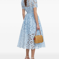 新品 floral lace MIDI DRESS 入荷リクエストアイテム