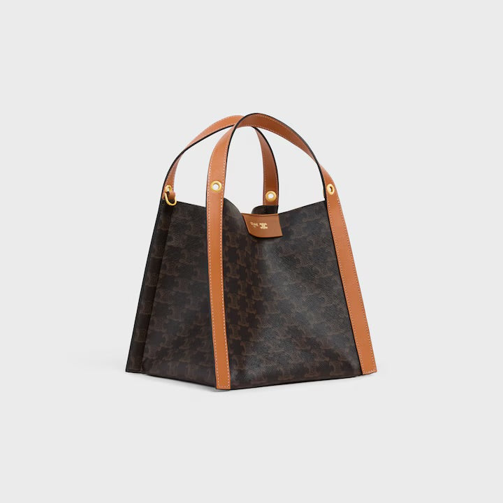 新作/新品 SMALL CUBO BAG IN TRIOMPHE CANVAS AND NATURAL CALFSKIN(入荷リクエスト)