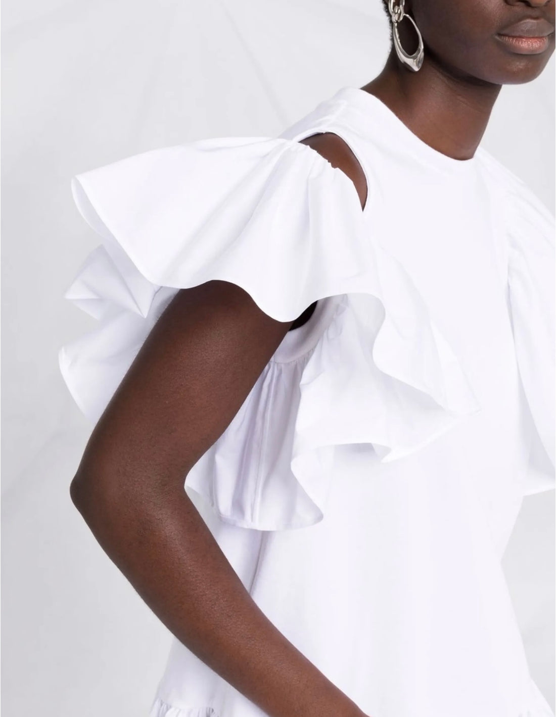 新品 RUFFLE SLEEVE DRESS