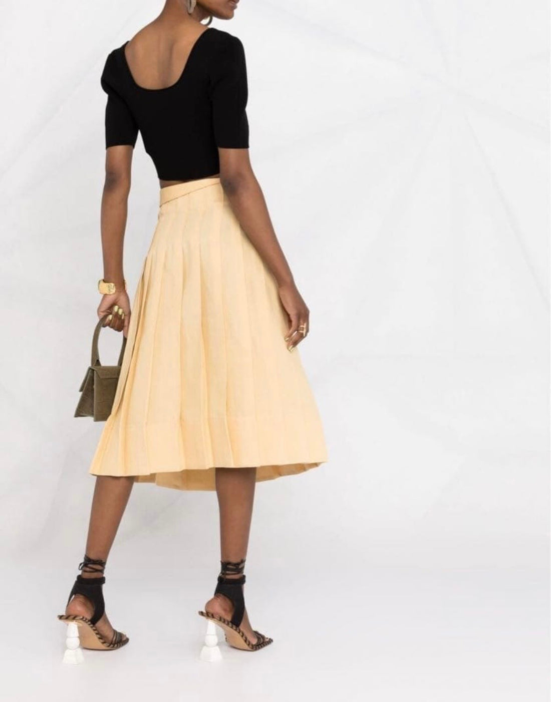 未使用品 cutout pleats skirt yellow(38/M)入荷リクエスト受付中