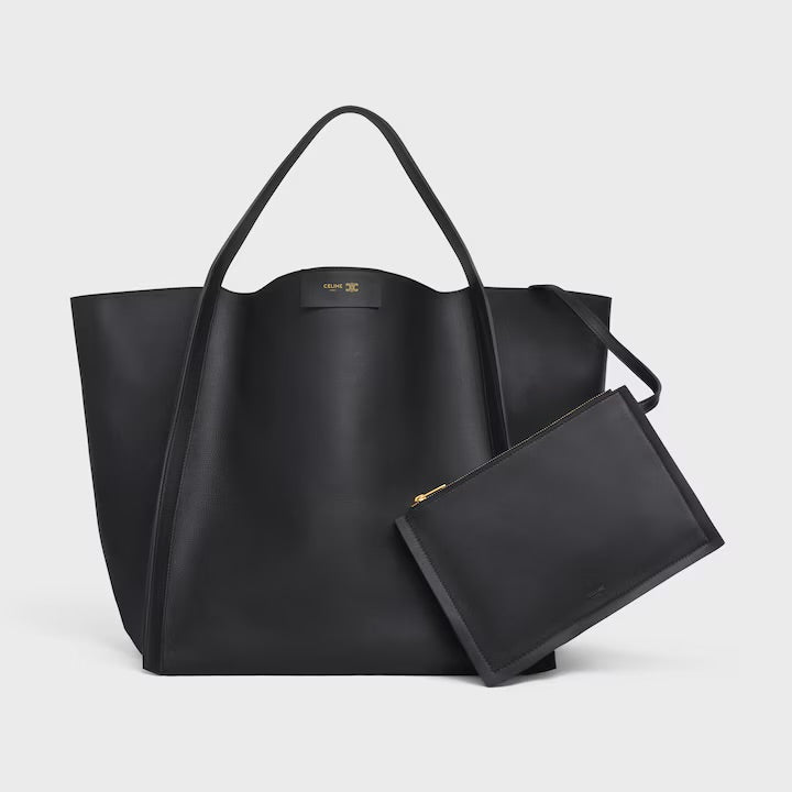 新作/新品 Medium Cube Bag in Supple Calfskin BLACK(入荷リクエスト)