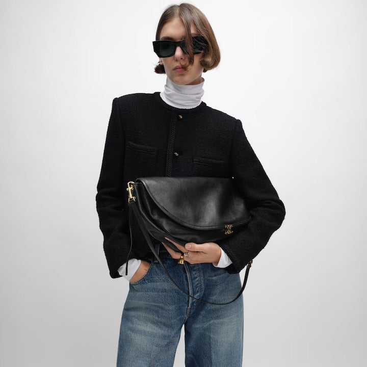 新作/新品 HALFMOON SOFT TRIOMPHE BAG IN SUPPLE SHINY LAMBSKIN  black(入荷リクエスト)