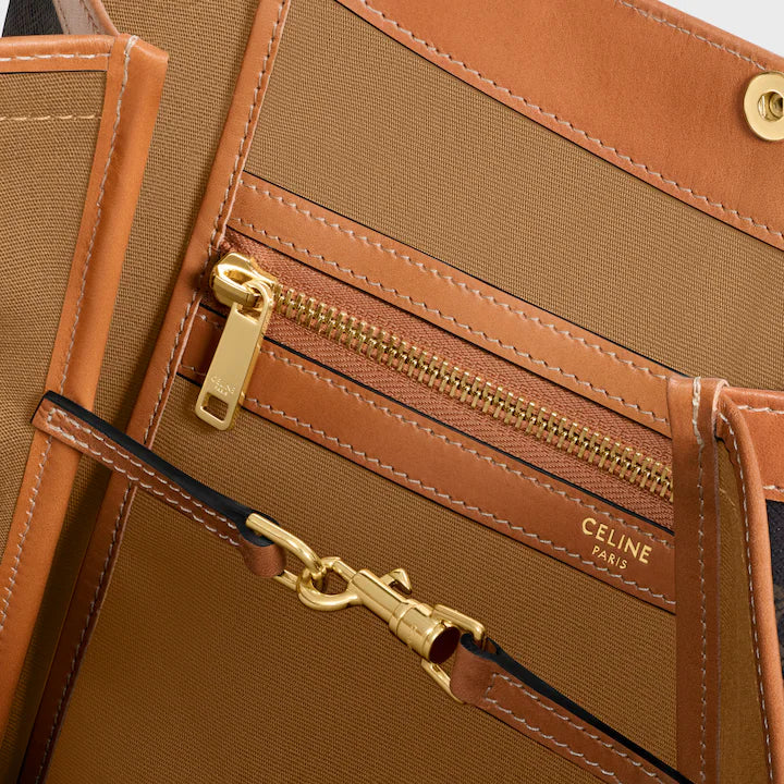 新作/新品 medium  flat shopper / Triomphe canvas(入荷リクエスト)