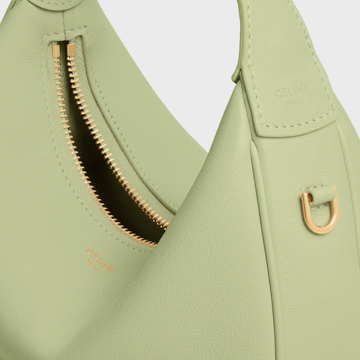 新品 teen celine lulu / grained calfskin light green(入荷リクエスト)