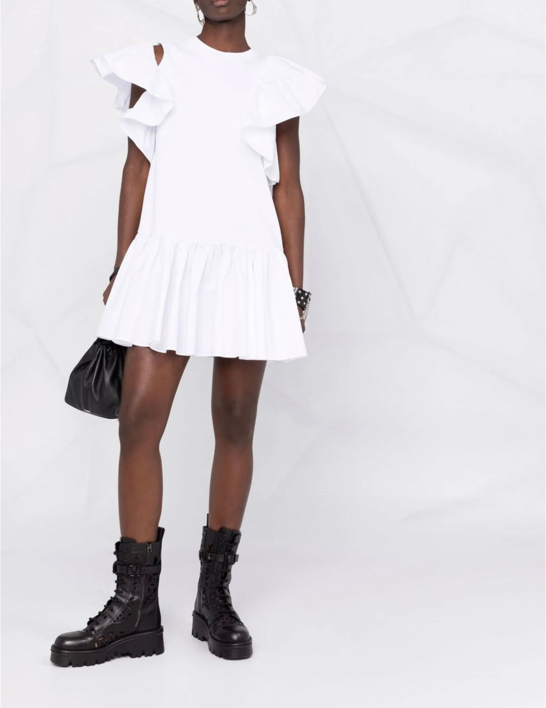 新品 RUFFLE SLEEVE DRESS