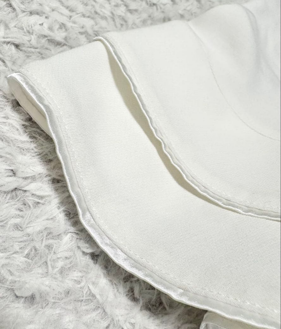 新品 MINI white SKIRT(S)1着のみ