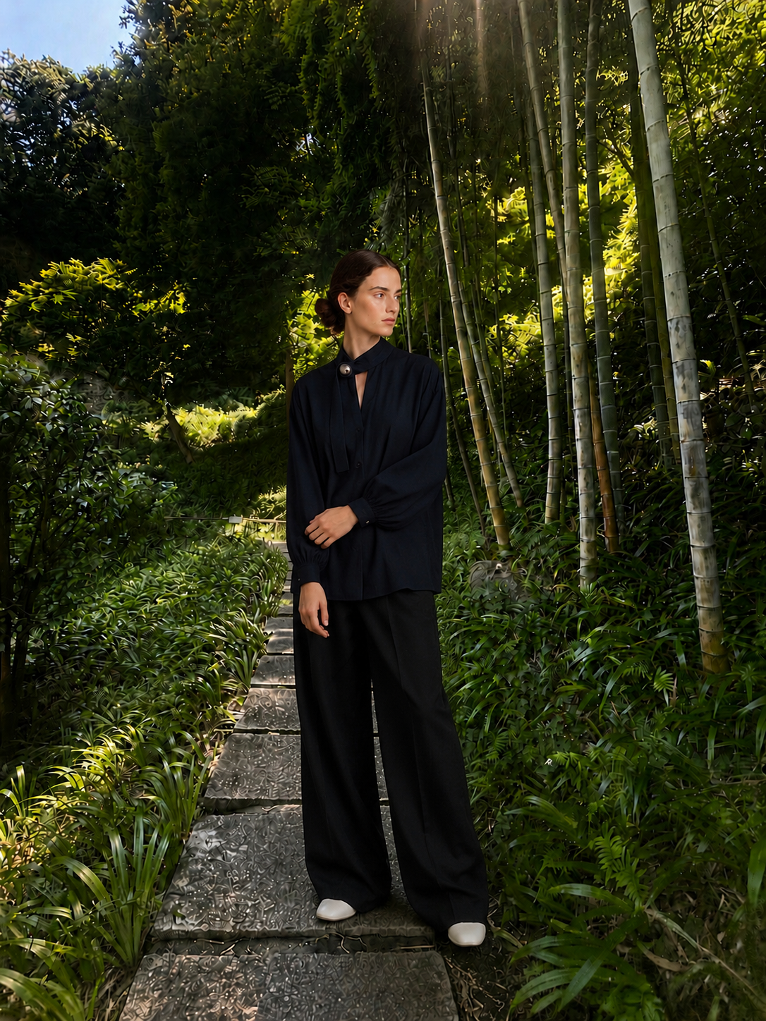-HEPBURN- Blouse BLACK 再入荷リクエスト