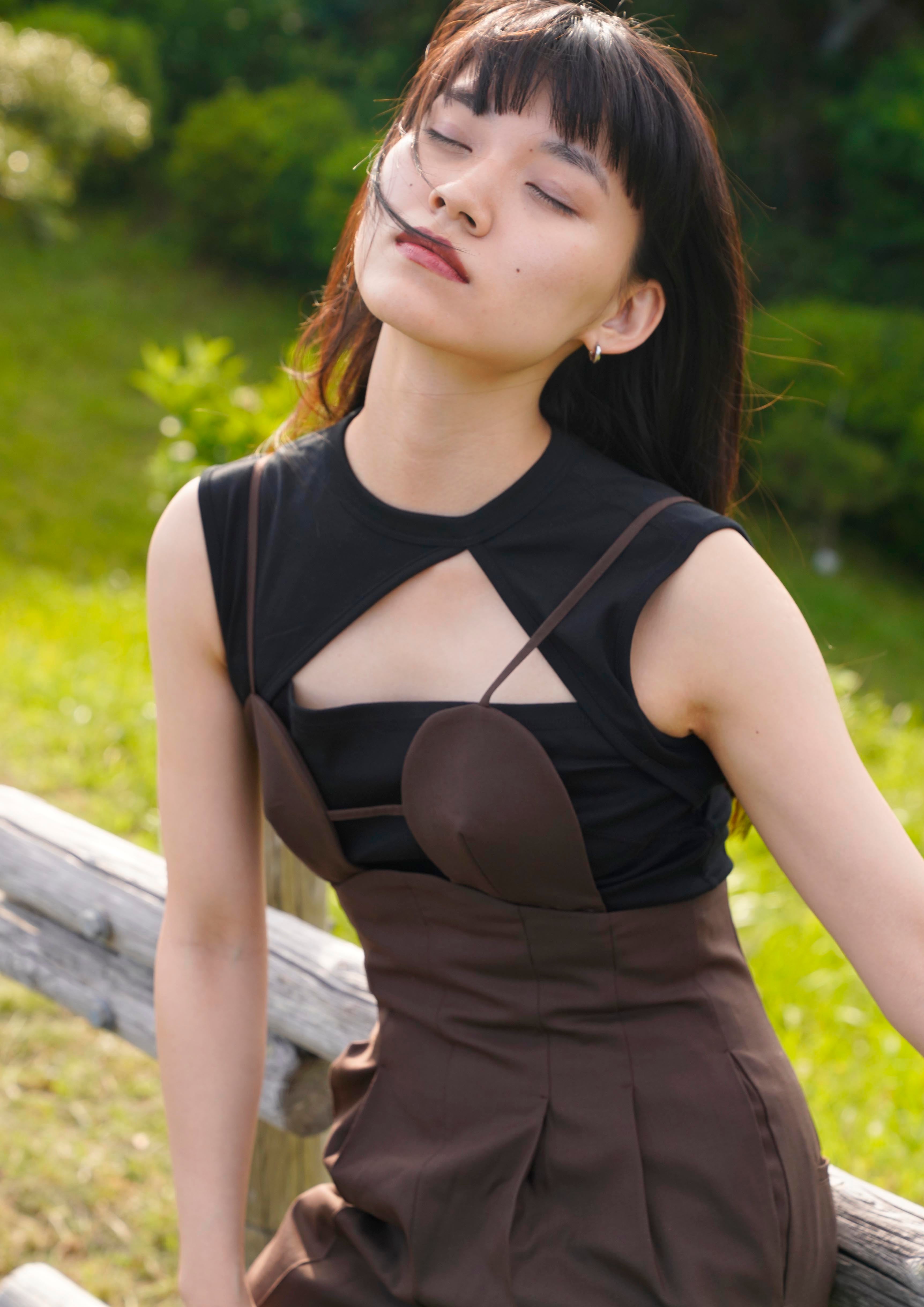 新品 TOPS