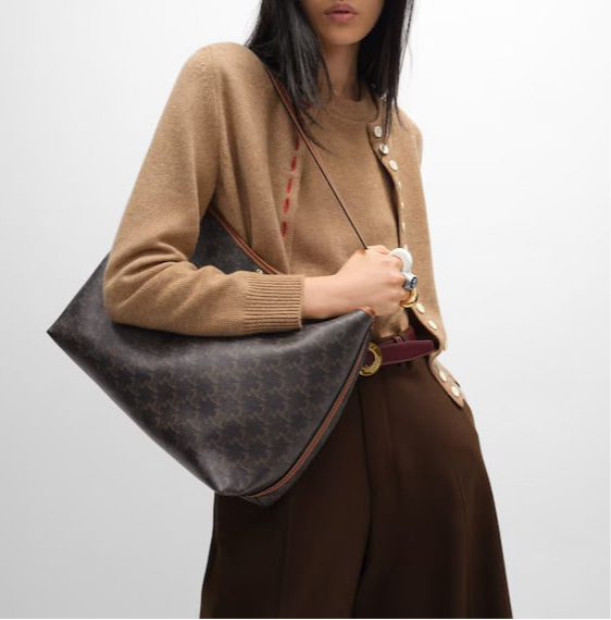 新品予定 SOFT SHOPPER BAG IN TRIOMPHE CANVAS AND CALFSKIN (入荷リクエスト)